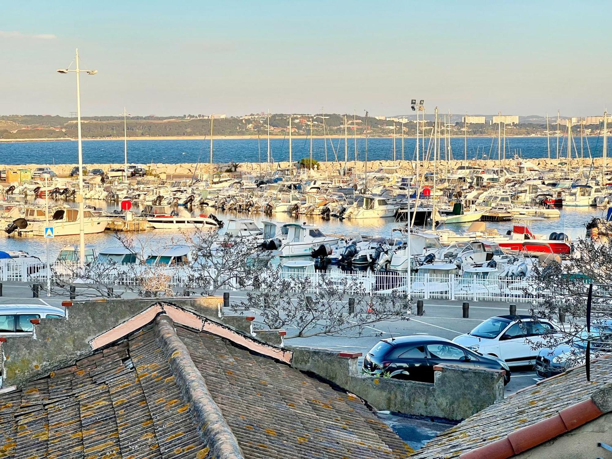 Le Coin De Mer 2, Bord De Mer, Plage 30M, Cosy, Clim, Wifi, 4 Personnes Fos-sur-Mer Bagian luar foto